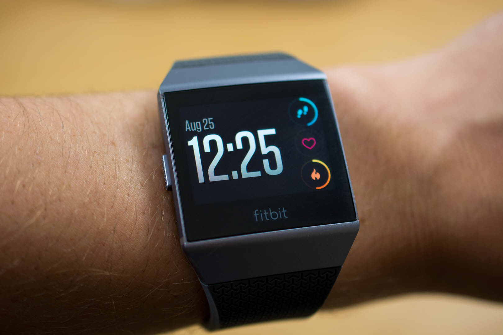 fitbit ionic color
