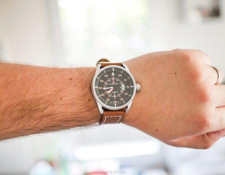 Test express : Naviforce NF9044